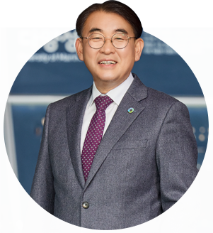 President of MABIK Choi Wan-hyun